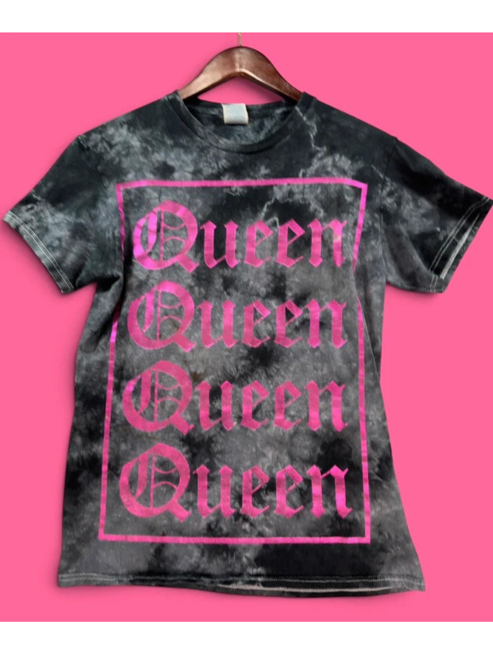 Queen Graphic Acid Wash Black Pink Goth Y2K T-Shirt C0048
